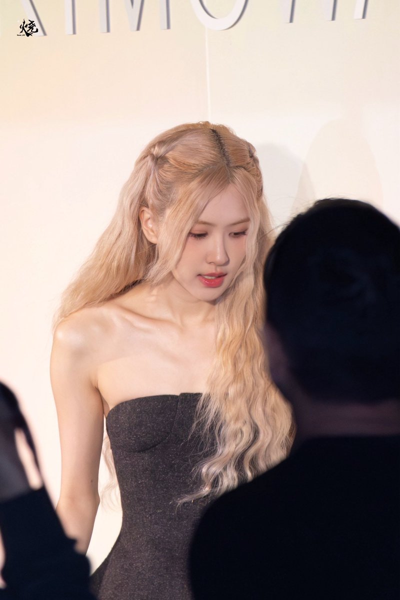 240415 RIMOWA 🎀 #ROSÉxRimowa #로제 #ROSÉ