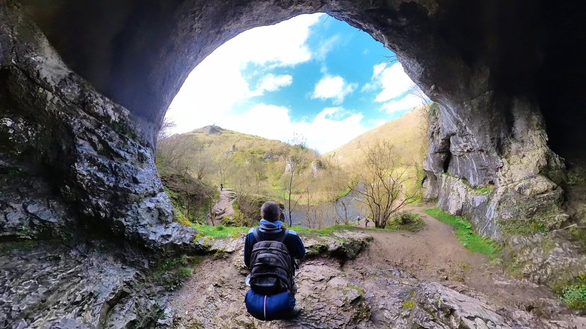 Dovedale #adventure #travel #travelphotography #peakdistrict #papabearexplores #vlog #mountains #wanderlust #staffordshire #derbyshire #nature #roadtrip #hiking #hikerlife #outdoors #getoutside #sunset #milldale #dovedale #thorpecloud #insta360 #heaven #natgeo