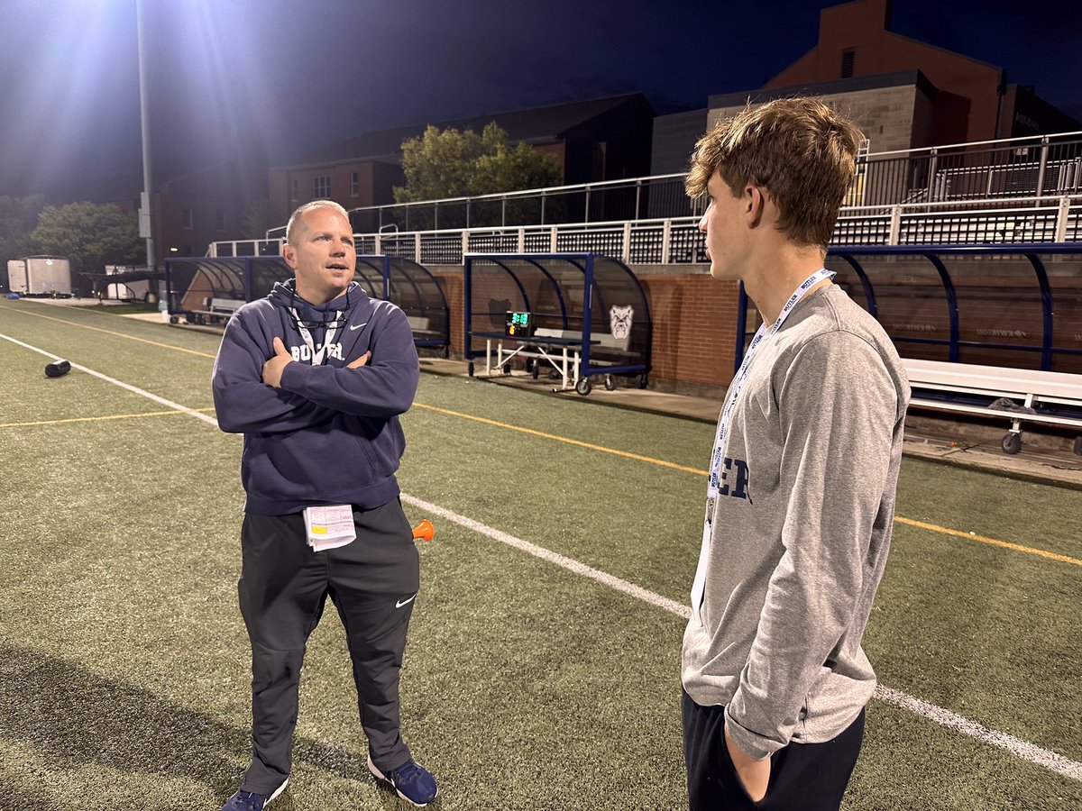 OscarFrye18TD's tweet photo. Awesome to visit 6am spring practice this morning @ButlerUFootball. Great energy from coaches & players before sunrise! Big thanks to @CoachU_BU & @JoeCheshire  for the invite. 

@CoachWhitaker1 @MichaelSFreeman @Coach_ABarr @xfactorQB @QBHitList @DfwSho @AndrewSFlorio @IndianaPreps @EddieSchott @CoachRayHolmes