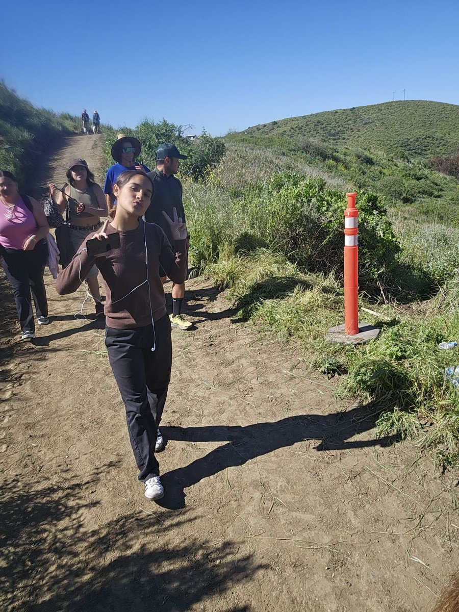 MarkCContreras's tweet photo. ๐ Spotlight on Condor HS Senior, Dulce Quezada! ๐ Chosen as a Team Captain by her coaches & teammates on the Track & Field Team at Pacifica HS. ๐โโ๏ธ๐จ We're incredibly proud of her leadership & dedication! Congratulations, Dulce! ๐ #CondorsSoar https://t.co/e2ez4uplc1
