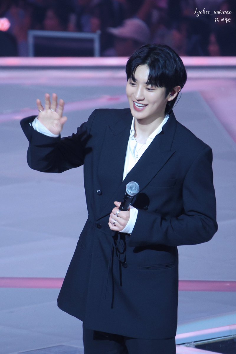 Lychee_universe's tweet photo. 2024.04.14

<EXO FANMEETING : ONE> 2회차

영찬편🍒

#CHANYEOL #찬열 #朴灿烈 https://t.co/N9hfSagQdk