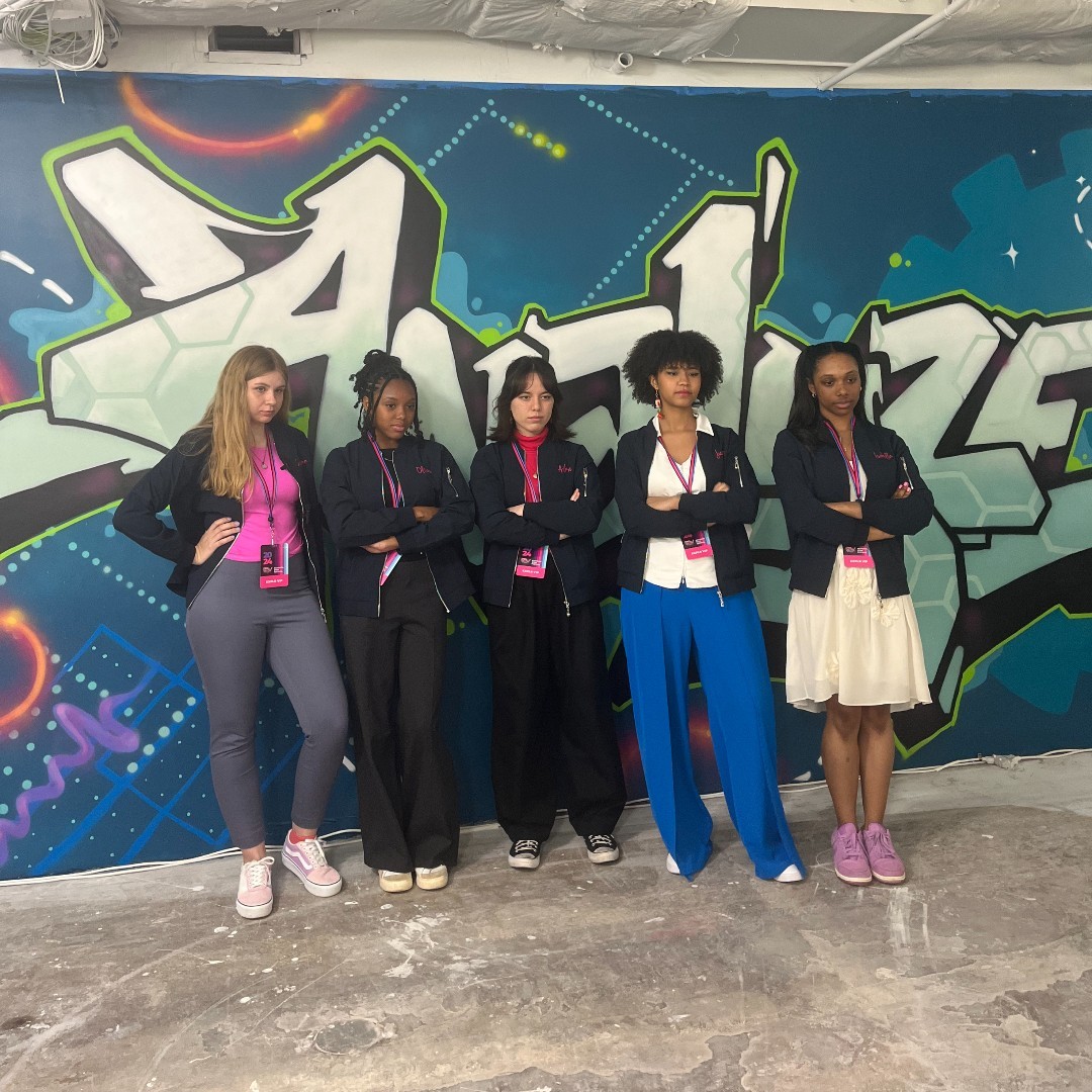 Million Girls Moonshot tweet media