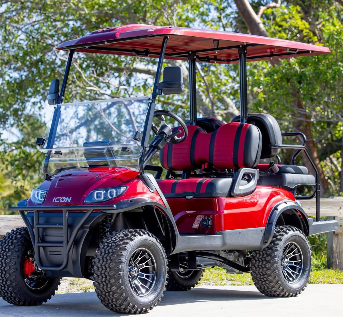 _IconEV's tweet photo. Trendsetter Tuesday ✨
What ICON golf cart color makes a statement like no other?
Comment below 👇👇
#ICONgolfcarts #iconev #iconsdriveicons #golfcarts #tuesday #picoftheday #LSV #Trendingtuesday #electricgolfcarts #EcoBattery #ecobatterylithium https://t.co/grRyd9mwu0