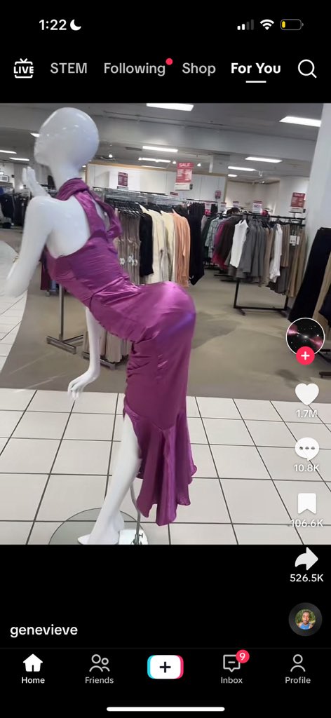 aamiyahgalore's tweet photo. my ex would most def fuck this mannequin, no doubt https://t.co/nVWXIZ2zBl