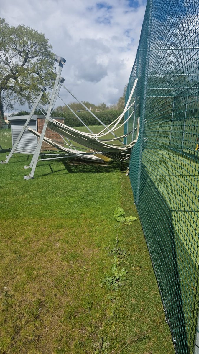 DOSDAOS's tweet image. A very sad sight! At Potters Bar CC’s second ground. Two polycarbonate sight screens fell victim to gusty winds yesterday.