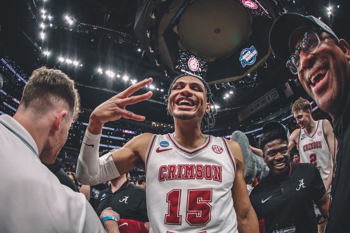 Digging the <a href="/AlabamaMBB/">Alabama Men’s Basketball</a> graphics this season!