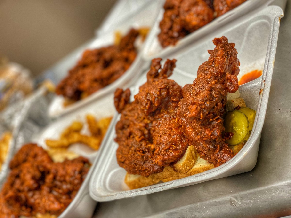 400DegreesHC's tweet image. Tender Tuesday! Open 11-3 #Nashville #hotchicken