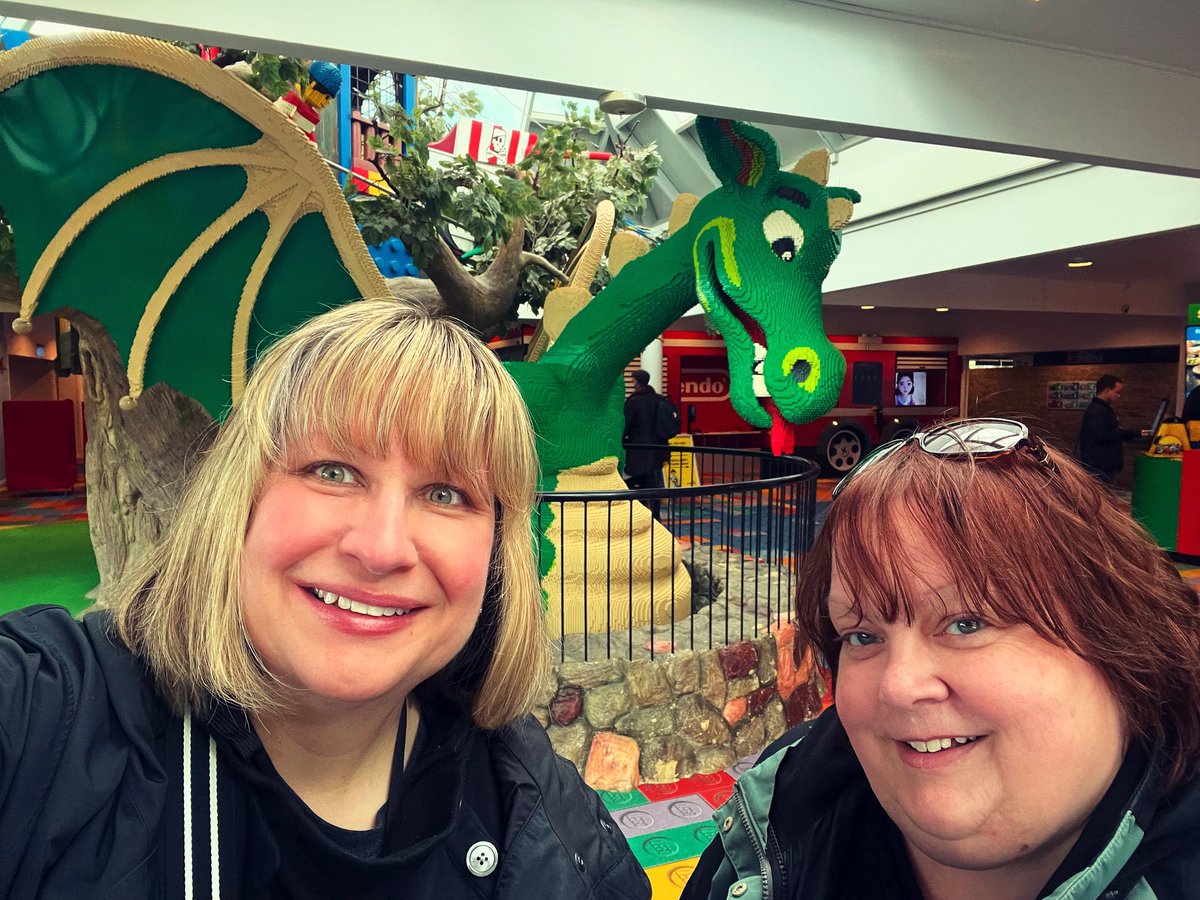 Betsy Weber tweet media