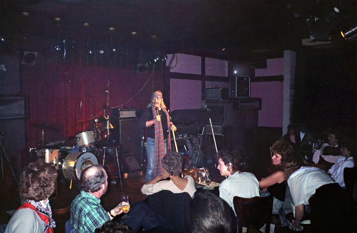 ChipChinery's tweet photo. Wednesday, April 4, 1990 – Peter L’s – Port Huron, MI
Jim Wiggins (Headliner), Chip Chinery (Feature), Ross Amicucci (Opener/Emcee) https://t.co/XJzlVFZdwE