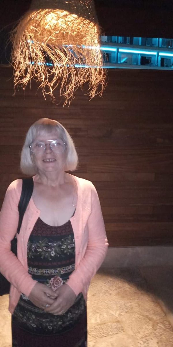 Natdee's tweet photo. How amazing is my members Mary’s transformation!! @SlimmingWorld #journorequest https://t.co/OSsGyOZYWm