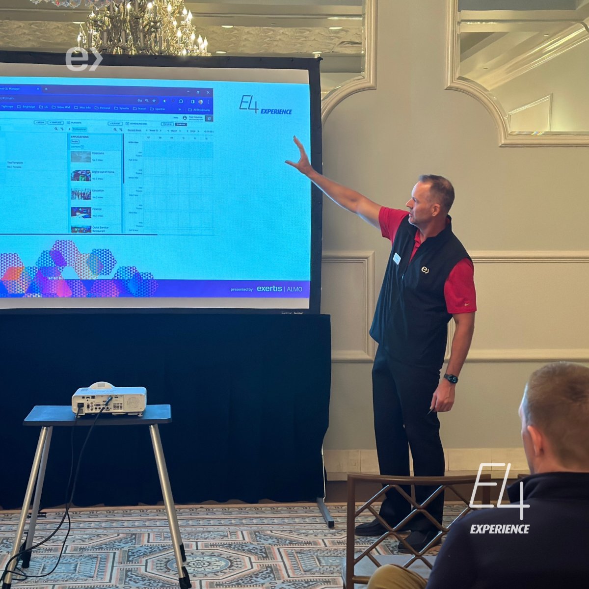AlmoProAV's tweet photo. Standing room only at the #MTR experience center - Navigating the Future: Harnessing #AI w/ Amanda Stewart + Monetizing #DigitalSignage w/ Todd Heberlein - sponsored by @BrightSign &amp; Being Smart About Smart Buildings #IoT w/ Gary Kayye (1.0 CTS RU ea) #E4Experience Chicago #ProAV https://t.co/jeteKwIfxg