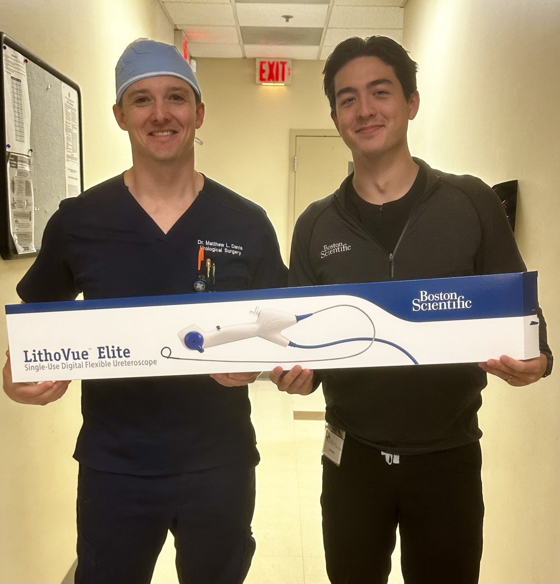 Dr. Matthew Davis at Physicians Surgery Center is the first to use LithoVue™ Elite in western Tennesee! LithoVue Elite displays accurate, real-time, intrarenal pressure monitoring directly on your current operating room monitor. Learn more: bit.ly/3o7h2Bd