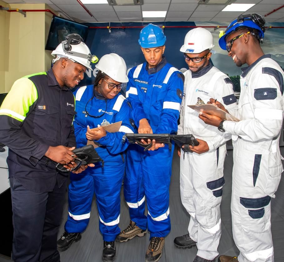 At New Fortress Energy, we’re passionate about building and growing STEM programs in the communities where we operate. To meet five of our new NFE internship graduates, visit us at buff.ly/3VW71FP #positiveenergy #LNG #Jamaica