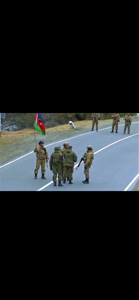 🔴 The Historic process of the withdrawal of Russian peacekeepers from the Karabakh region has begun. 

▪️The first military personnel and military equipment of the Russian unit has left the Kalbajar region of Azerbaijan. 

🇹🇷 🇦🇿