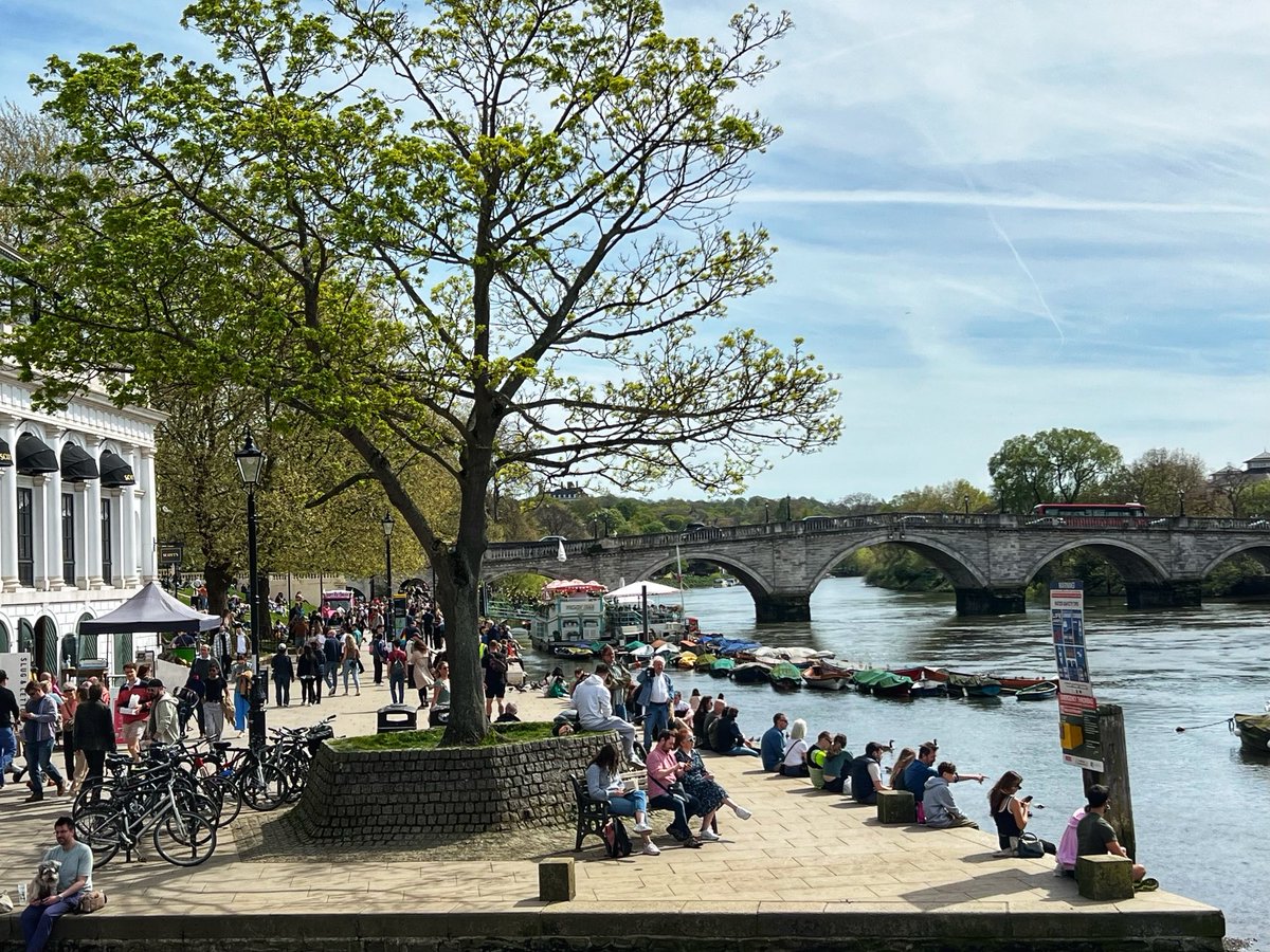 There’s nothing better on a sunny day than a pedestrian space along the water, backed by pubs and cafes, like this spot in Richmond, London. #GoGreyhounds
