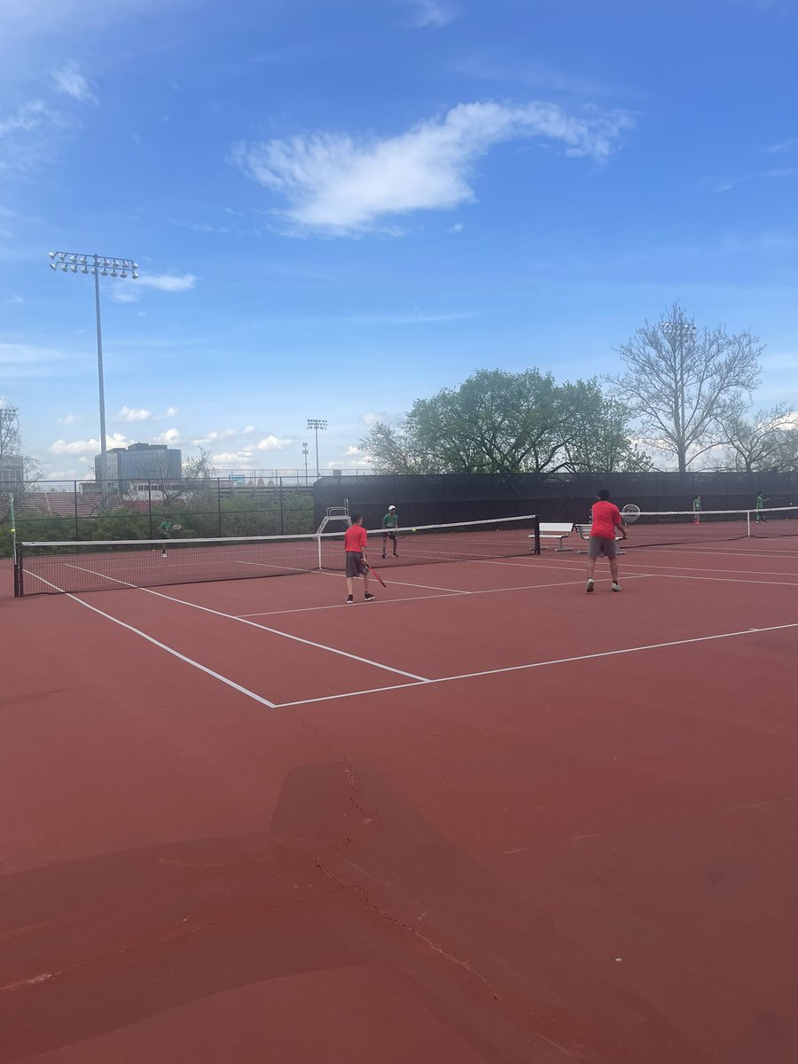 8th Grade Boys Tennis take on Mason!!