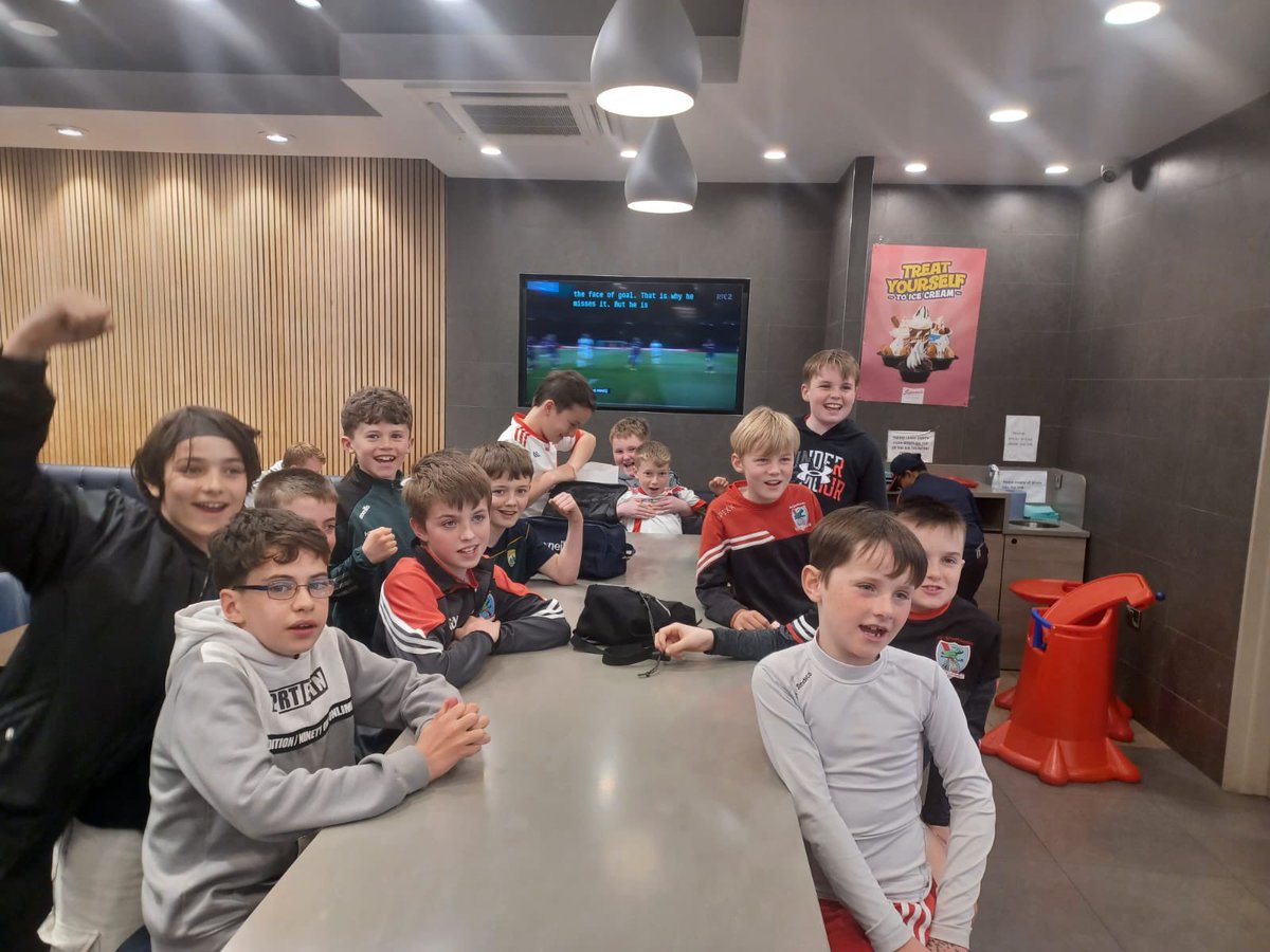 Bhí ana thráthnóna ag ár bpainéal Fé 13B . Bhuamar an cluiche 5-09 le 3-11 v na Fianna agus na haoinne breá sásta ag filleadh abhaile.