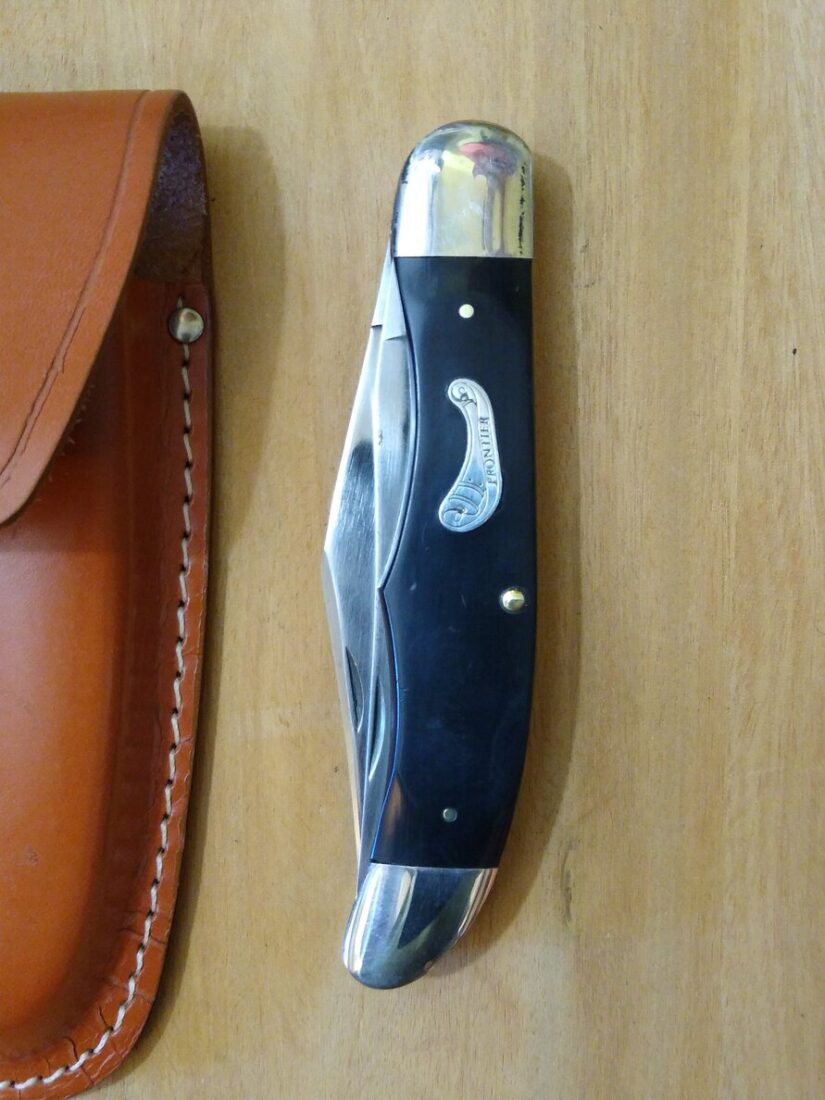 Vintage Imperial Frontier 4624 Large 2 blade Jack Knife W/Original Sheath[Unused - Pristine Cond.]

 ~ Sale Price: 67.49 ~ 

 nostalgiaknives.com/home/shop/vint… 
#knives #knifelife #everydaycarrygear #pocketknife #knivesforsale #knifecollector #campgear #huntinglife