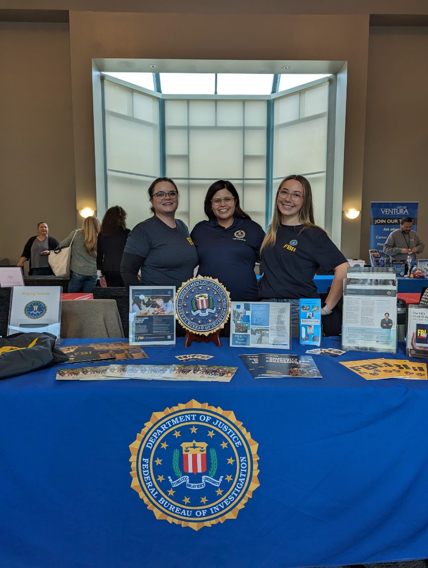 Our #FBILA Outreach team enjoyed attending the @calstate Options for Youth College and Career Fair last Friday. Students enjoyed taking in all the information they could highlighting life in the FBI and the many opportunities available. #youthempowerment #recruitment