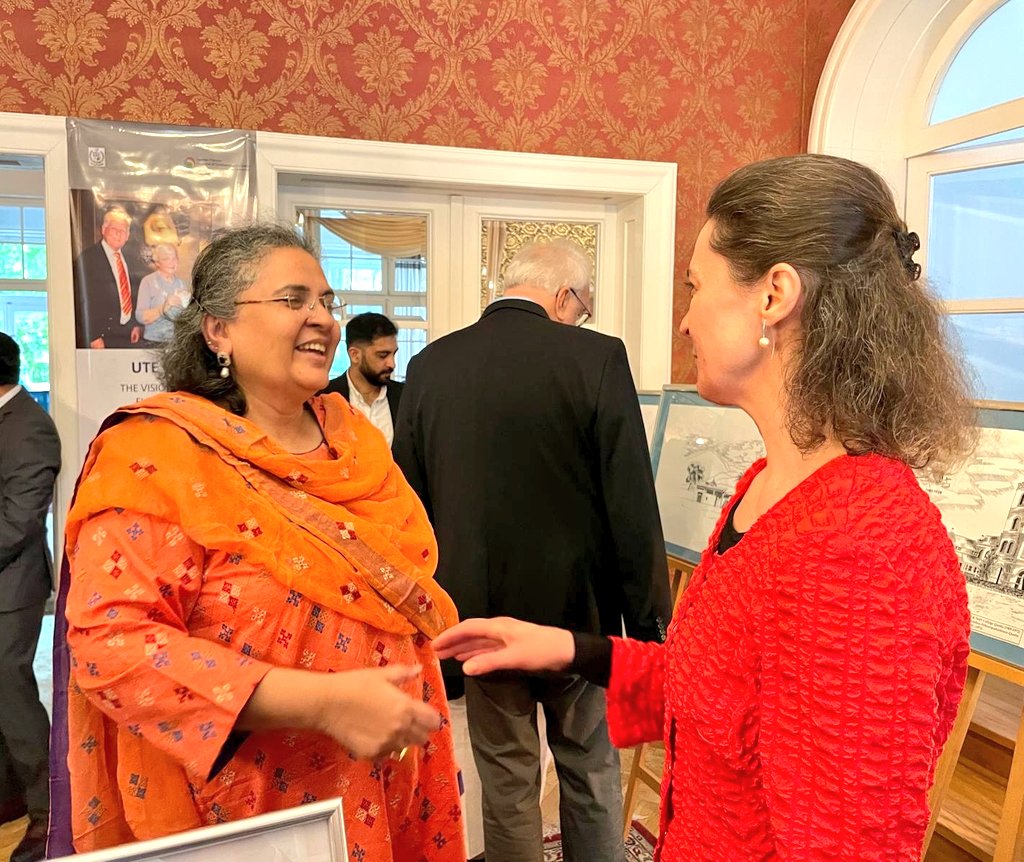 An event was held at #Pakistan House, Berlin, to acknowledge the work of 🇩🇪 artist Ms. Ute Elpers (late). The book ' Landmarks of Pakistan' is a collection of her drawings of famous buildings in 🇵🇰. Her work was compiled & published as a book by Mr. Shahid Kamal & friends.