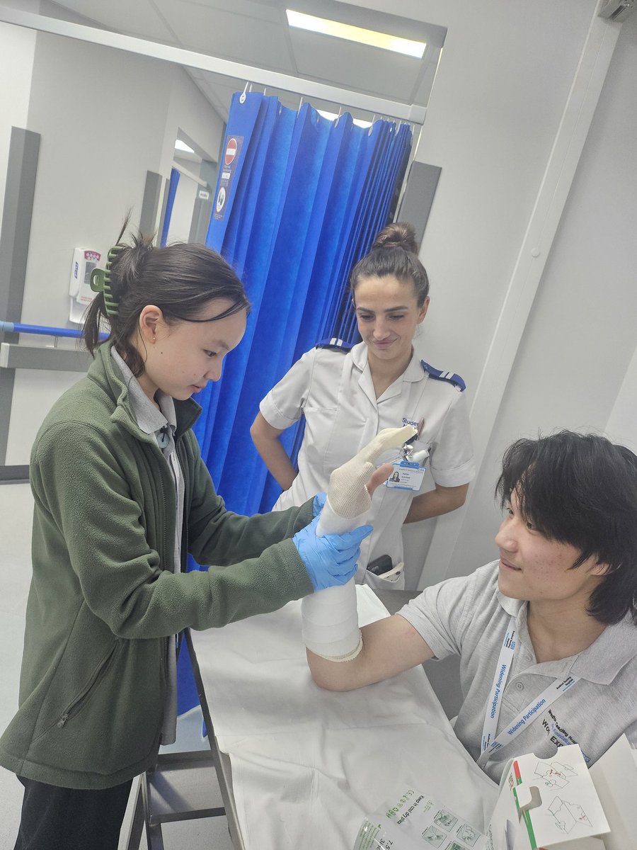 Charlene Brown (@jaimiesmummy) on Twitter photo Another session training the future NHS staff! All 3 were amazing and so willing to learn and get involved! <a href="/BTHFT/">Bradford Teaching Hospitals NHS FT</a> <a href="/BTHFTPracticeEd/">Practice Educators</a> <a href="/aedbthft/">AED- Bradford Emergency Department ๐</a> (permission from students gained) Another session training the future NHS staff! All 3 were amazing and so willing to learn and get involved! <a href="/BTHFT/">Bradford Teaching Hospitals NHS FT</a> <a href="/BTHFTPracticeEd/">Practice Educators</a> <a href="/aedbthft/">AED- Bradford Emergency Department ๐</a> (permission from students gained)