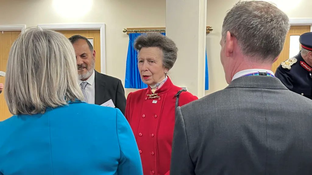 #PrincessAnne 
#ThePrincessRoyal 
#RoyalFamily 

💗 Today, Princess Anne visited Sefton Carers Centre in Merseyside to mark its 30th anniversary.

🎊 Anne opened the Centre in 1994.

👇 Read more on BBC Website 👇