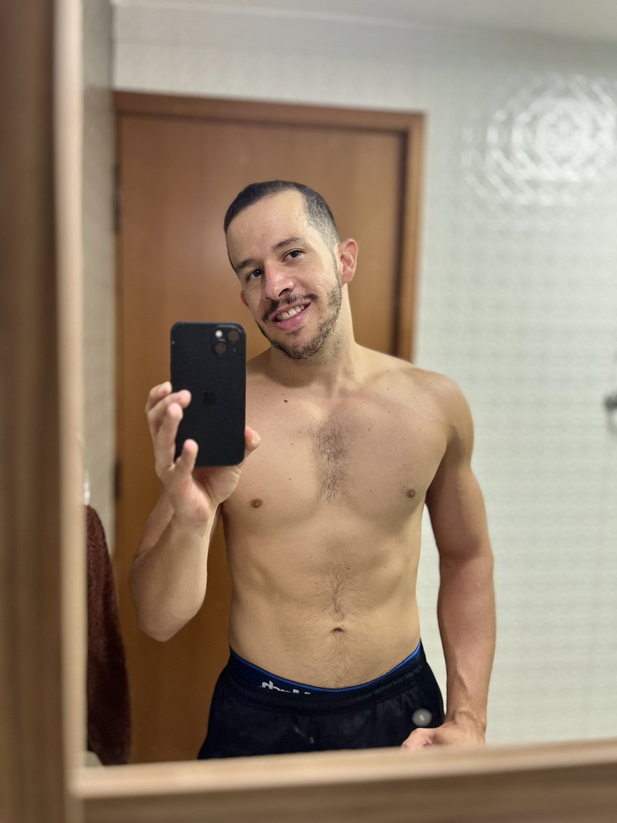 vayaconpedros's tweet photo. pode me chamar de amigo e bacana, mas minha rola não pode desmamar e me desdar o c*
#baixarias #revoltas https://t.co/kS8RoHClPg