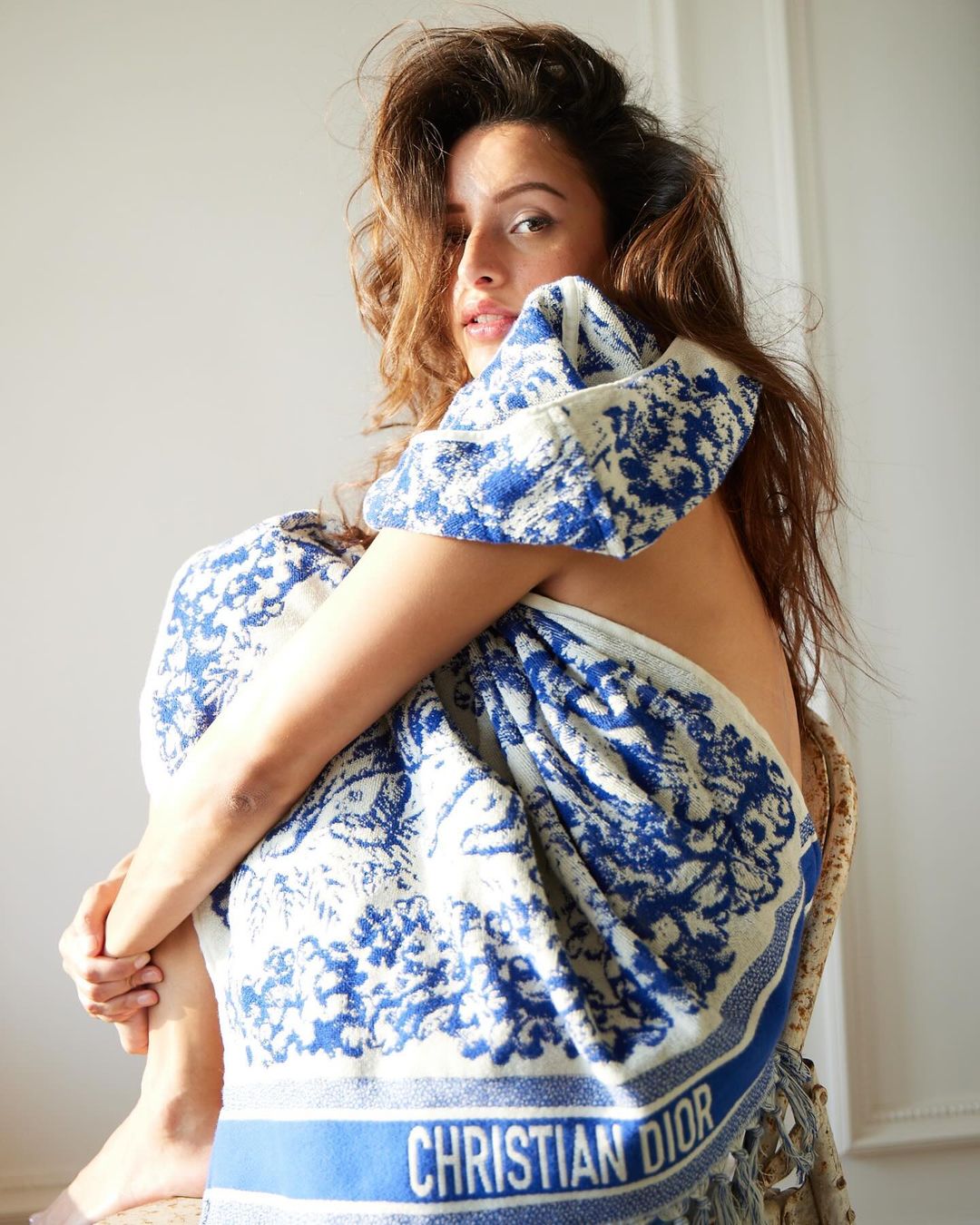 GLTb0Z-aAAAS5Iz?format=jpg&name=large