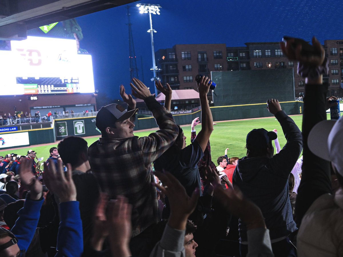 DaytonFlyers's tweet image. One week ‘til Dayton to Day Air 🏟️

get your tickets today ➡️ shorturl.at/sGMUY