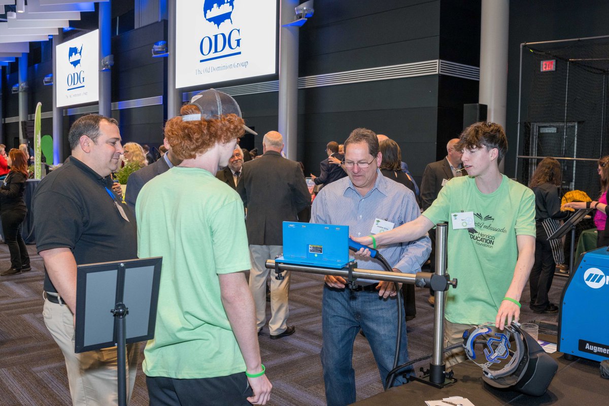 Our fourth annual Excellence in Education Celebration was an exciting evening that highlighted workforce and career development in Henrico County and showcased the work of the foundation and @HenricoSchools to empower #LifeReady students. HEF hosted more than 550 attendees at the