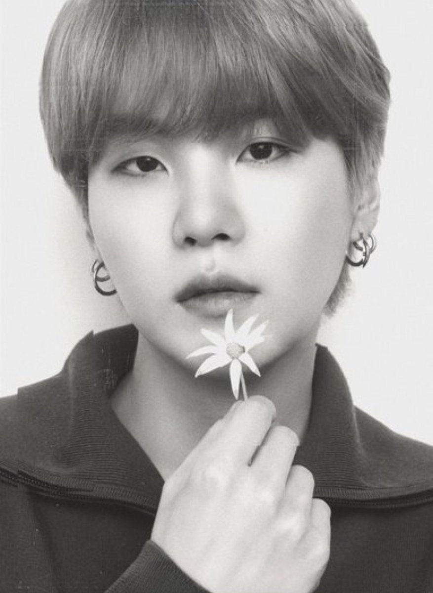 dailyoonccoon's tweet photo. monochrome~ https://t.co/kg8G7E2Mfn