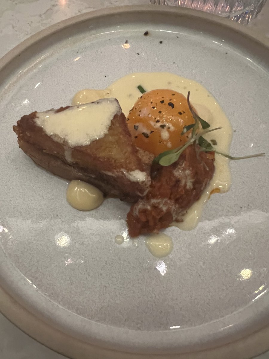 Melodie_Pfizer's tweet photo. Great interactions +
Great scientific exchange +
Great food = #EBMT2024
Thanks to all who made the trip to share their passion for the patient…safe travels home ✈️🎉🎊🧠 https://t.co/mSIgeXkFGm