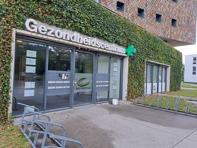 Deel van huisartsenketen Co-med failliet, zorgen en hoop voor Tilburgse patiënten bd.nl/tilburg/deel-v…
