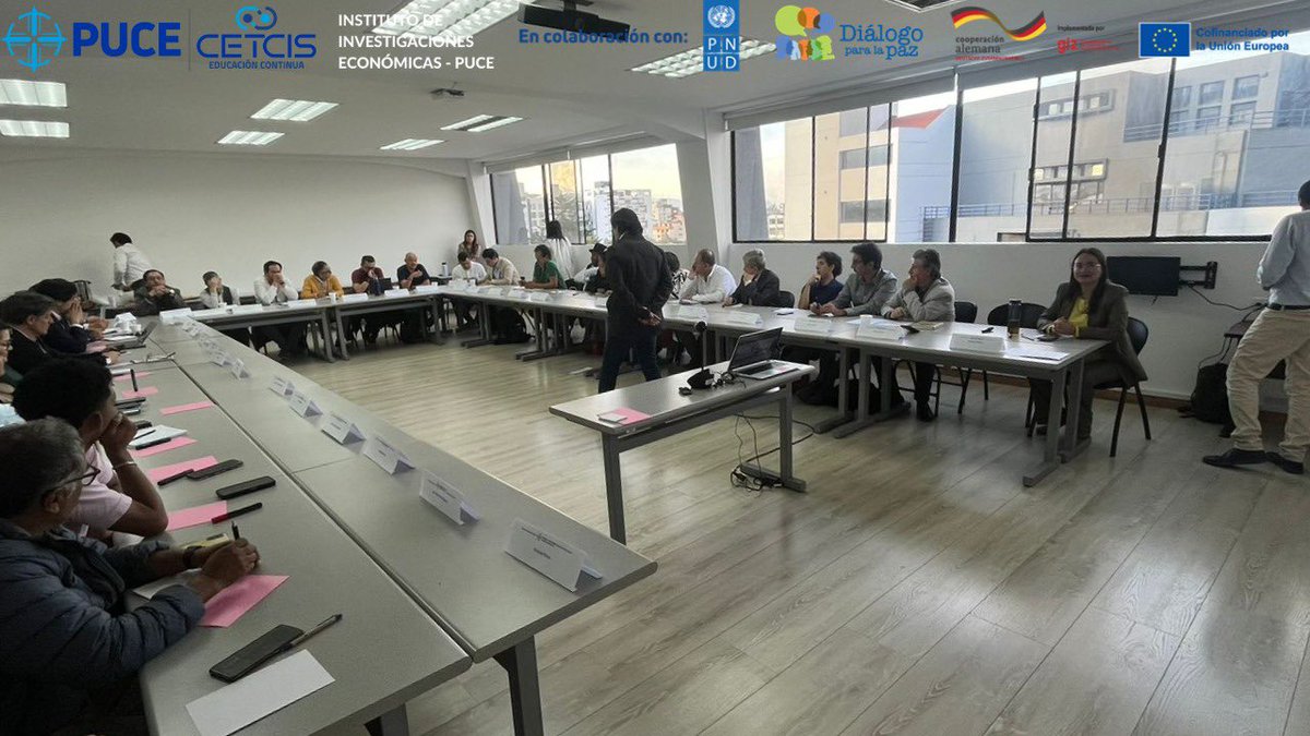 Economía PUCE tweet media
