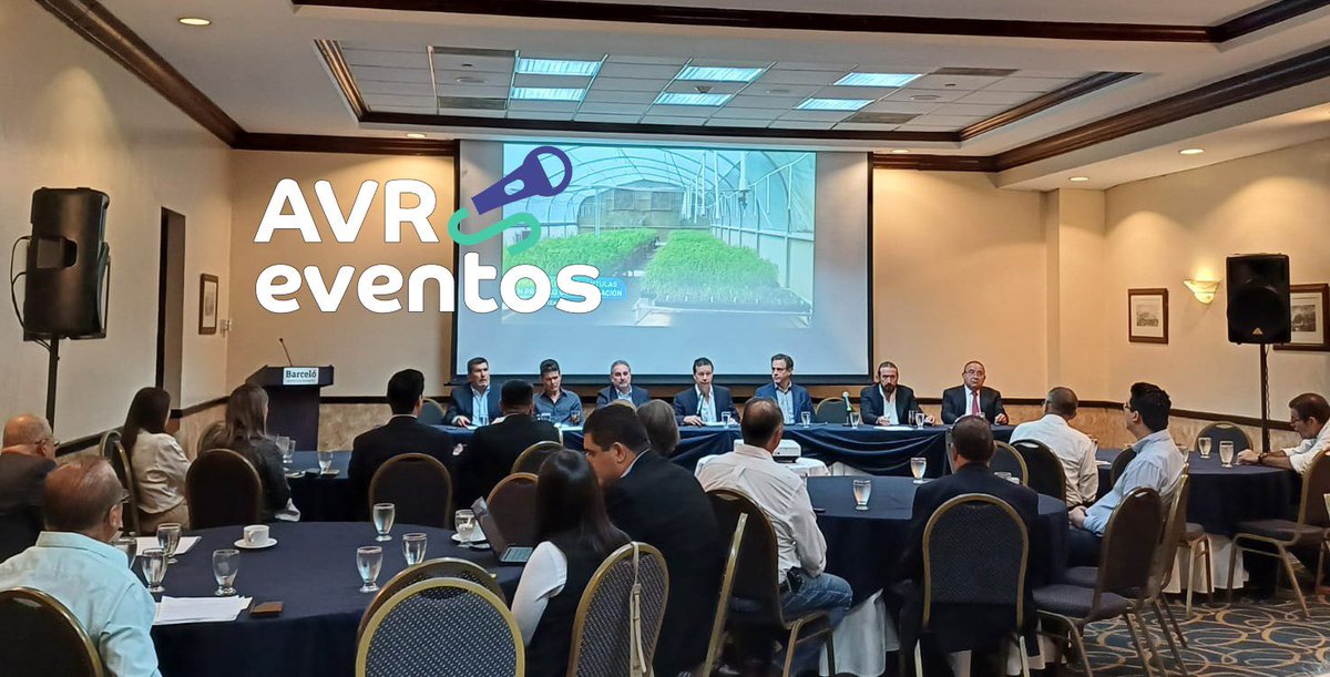 somosavr's tweet photo. #AVR_eventos 
Un servicio más de sonido profesional para evento corporativo: rendición de cuentas. En nuestros eventos cuidamos todos los detalles para que el sonido logre ser audible al 100 %, sin interferencias. 
#eventoscorporativos #sonido #avrsomosmás https://t.co/Fj4Os8kMEb https://t.co/kYWKDKZSc4