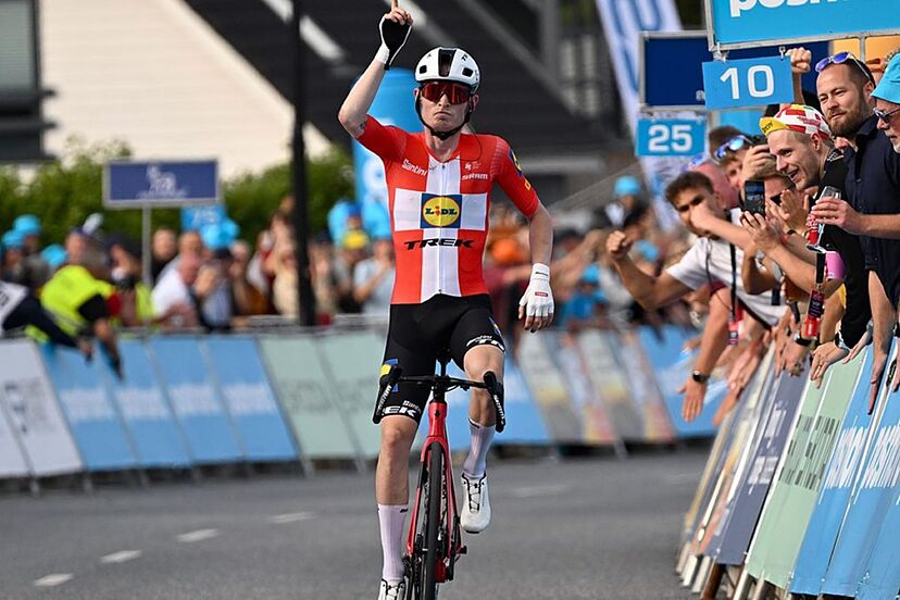cyclingmaster3's tweet photo. 🇧🇪 La Flèche Wallone 🇧🇪
🔹The Predictor 🔹
🥇 Skjelmose 🇩🇰 
🥈 Hirschi 🇨🇭 
🥉 Van Gils 🇧🇪 
4️⃣ Teuns 🇧🇪 
5️⃣ Healy 🇮🇪 
#LaFlecheWallone https://t.co/JRnwCGnxuQ