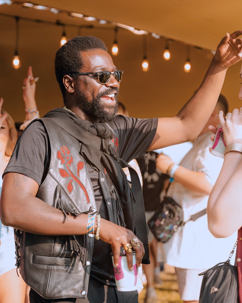 wearefstvl's tweet image. Swipe to see our We Are FSTVL crowd in action. Who’s joining us this year? 💫

Tag who you’re coming with in the comments below. 🪩