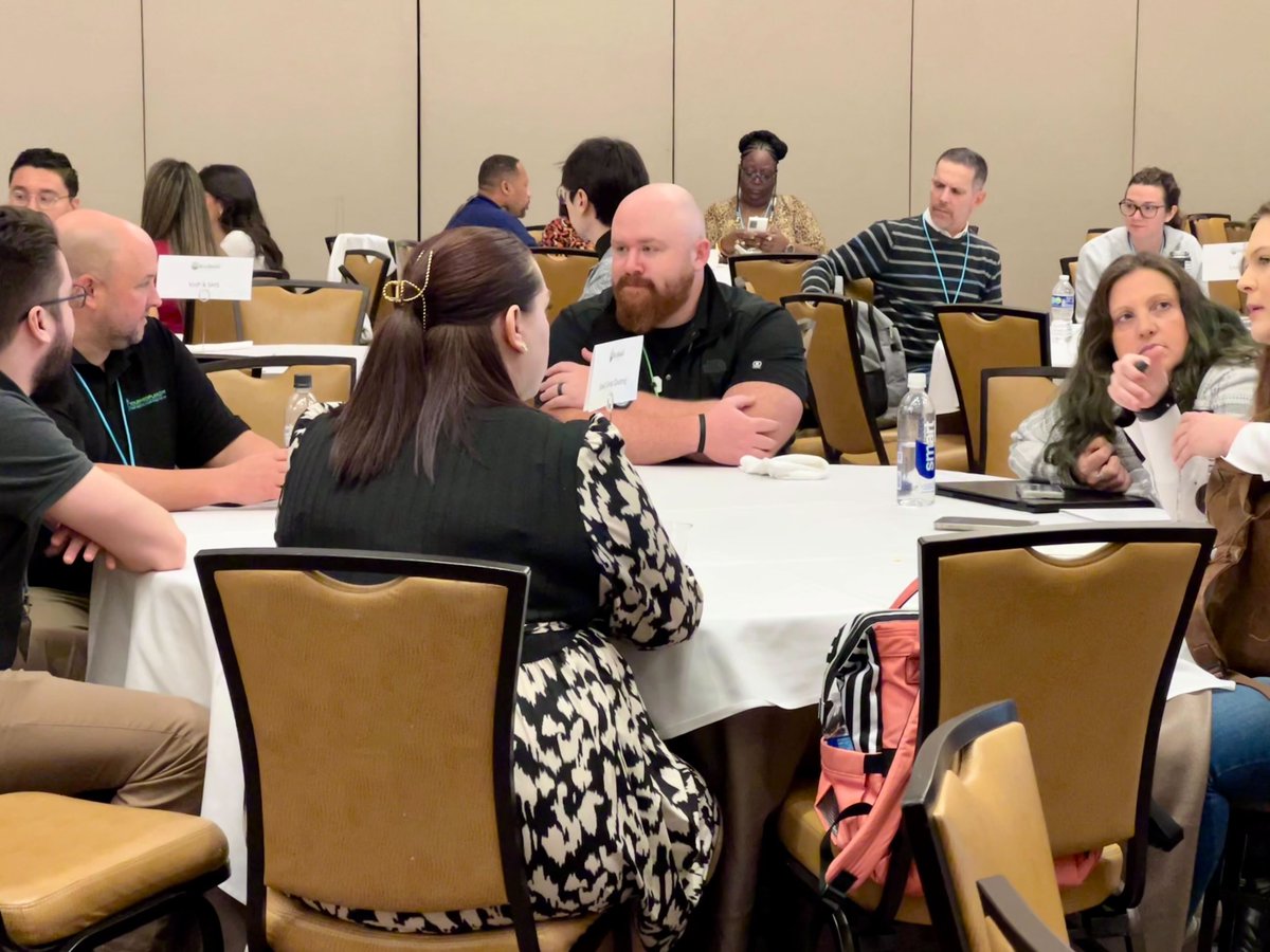 What better way to start a busy day 3 of #BlocBuilder2024 than with a relaxing morning meditation session by Naama O. Pozniak (Founder & CEO at RightPlan)? Our final day has been full of meaningful engagement between #membersofthebloc! 💚