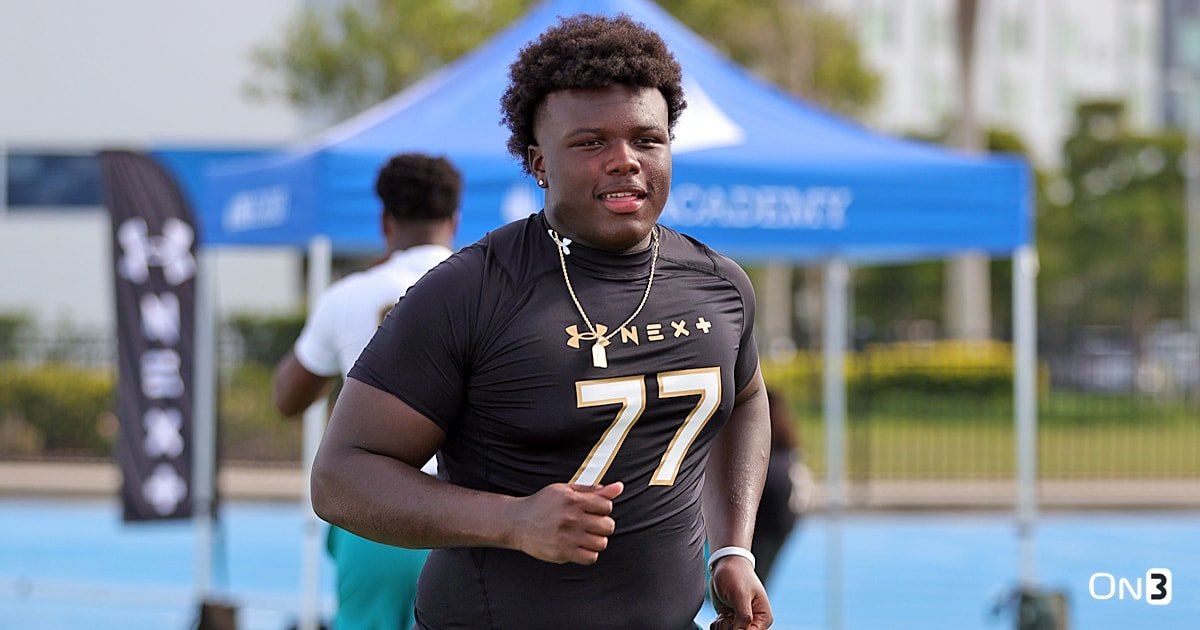 'Best in the Sip stay in the Sip. I don't have to leave to do anything' Hattiesburg (Miss.) DL Kevin Oatis talks about the opportunities at home, elsewhere as he details his potential finalists and plans for the summer. A decision is expected in August on3.com/teams/ole-miss…