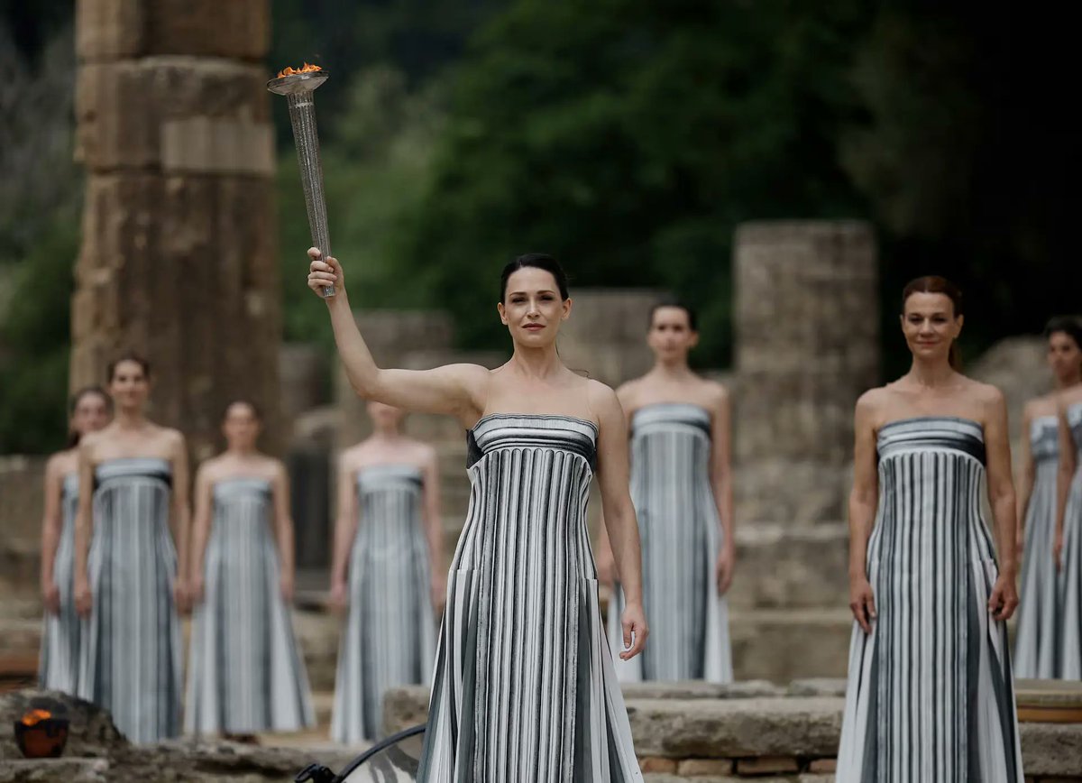 Paris 2024 torch lit in ancient Olympia, relay under way barbadostoday.bb/2024/04/16/par…