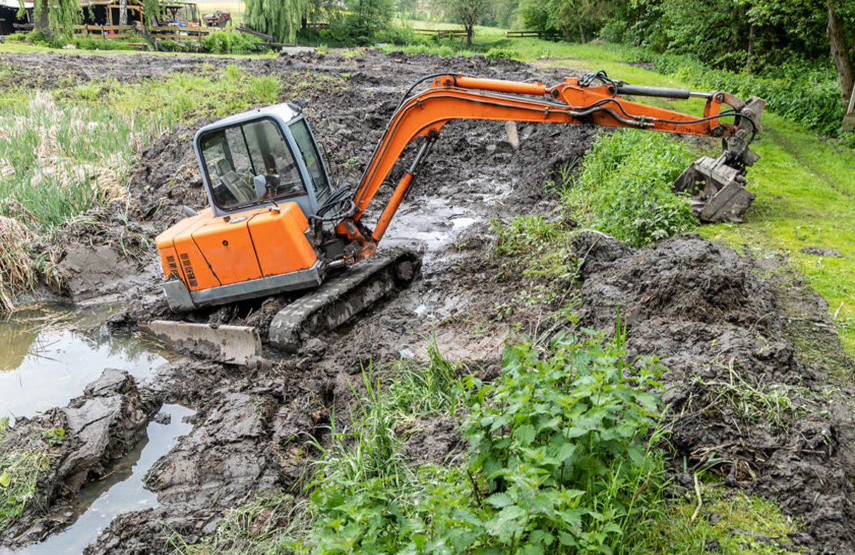 Retention Pond Maintenance in Milton, GA   

At Aquatic Restoration, we recognize the unique requirements of both retention ponds and detention ponds. With a focus on ecological equilibrium, stormwater control, and regulatory...

aquaticrestoration.net/retention-pond…