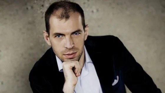 Événement ! En direct sur #FranceMusique, ce soir et demain, le pianiste Andreï Korobeinikov joue l’intégrale du 'Clavier bien tempéré' de Bach ✨ Ce soir, le Livre I 🎹 Présentation @cl_rochefort radiofrance.fr/francemusique/…