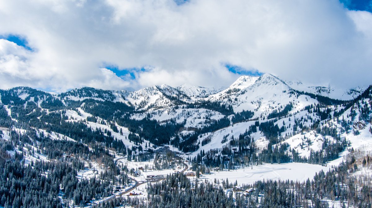 ThomasGeboyWX's tweet photo. Be-UTAH-full views from Big Cottonwood Canyon this morning. Thanks to @cajaaw for sharing! #utwx

@alanabrophywx @NateLarsenWX @abc4utah @UtahIsAwesome @spann @StormHour @SnowHour @SkiUtah https://t.co/2Yfk2fbgDt