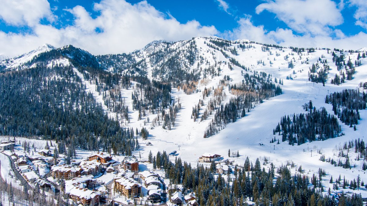 ThomasGeboyWX's tweet photo. Be-UTAH-full views from Big Cottonwood Canyon this morning. Thanks to @cajaaw for sharing! #utwx

@alanabrophywx @NateLarsenWX @abc4utah @UtahIsAwesome @spann @StormHour @SnowHour @SkiUtah https://t.co/2Yfk2fbgDt