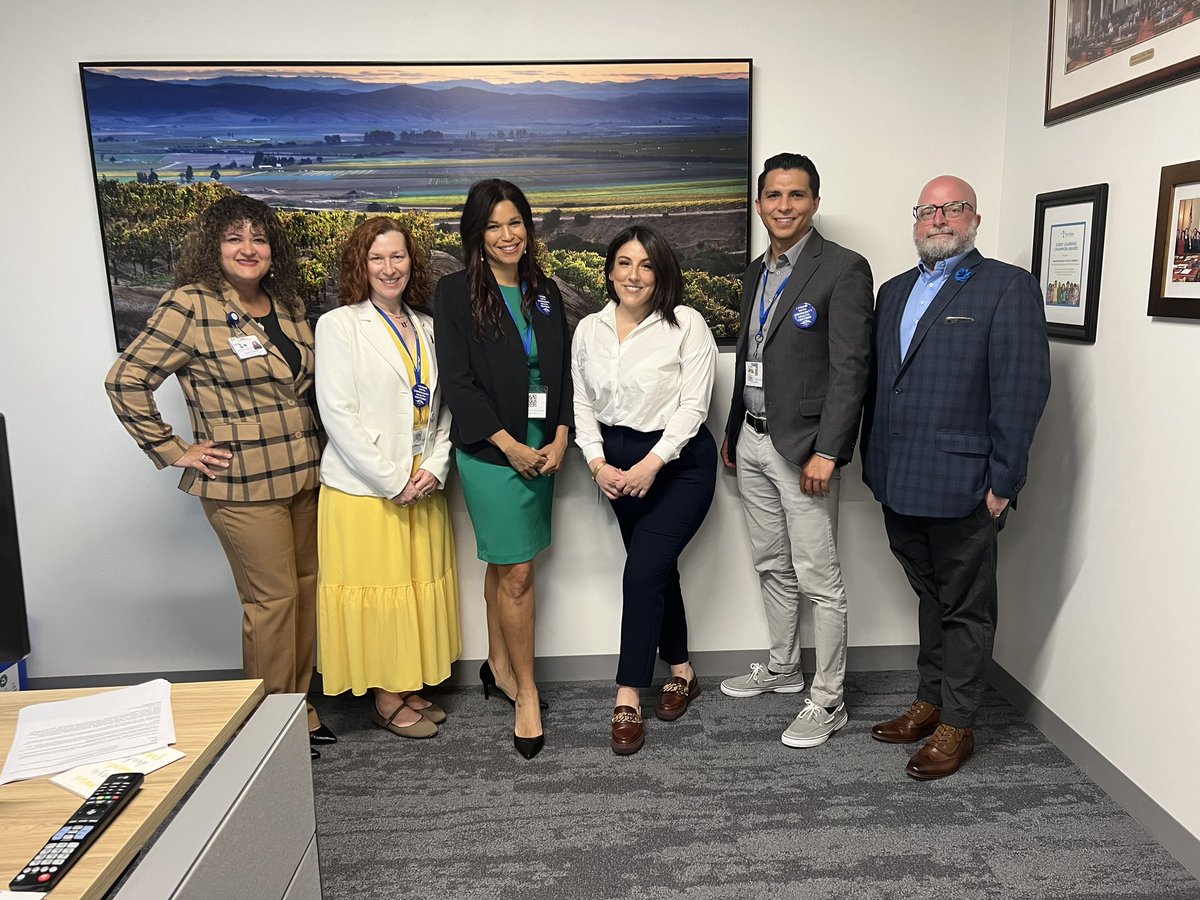 Thank you <a href="/CASenCaballero/">Anna Caballero</a> staff for meeting with us today for 2024 Day at the Capitol! We were excited to share our community health center priorities and stories about the amazing work our health centers are doing in your district communities.

#DAC2024 #ValueCHCs