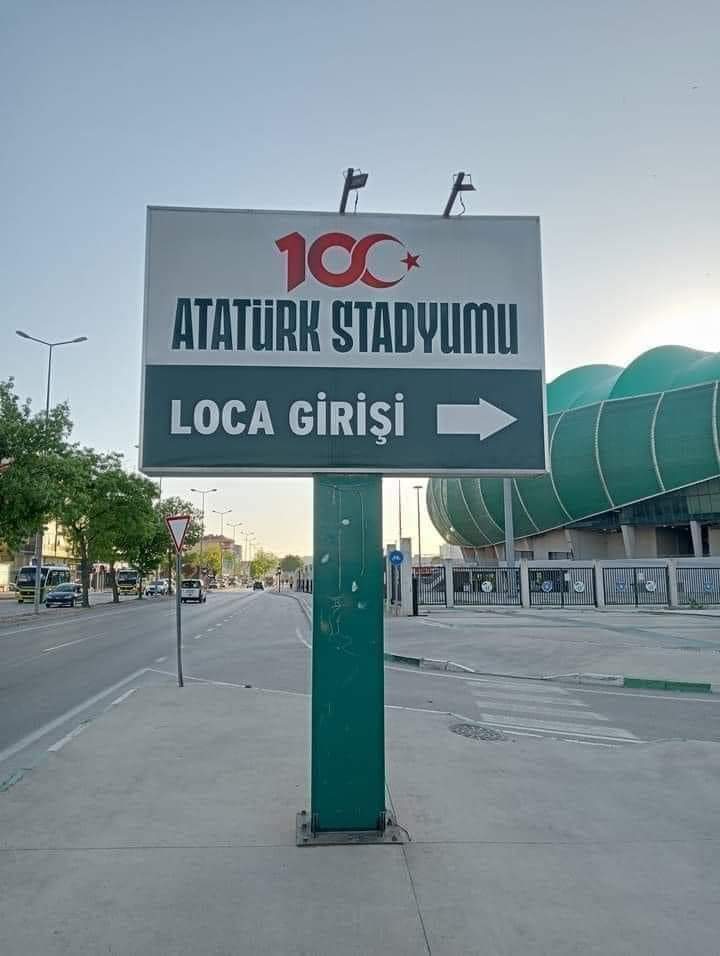 9 eylüller ağlemi...

eyy ce ha pee!..
stadın adını değiştirmekle ne yapmak istiyorsun?
adını atatürk yapmakla nereye varmak istiyorsun?..

❎ vipnot: yeni başkan alinur'u kalpten mi götürmek istiyor ne yapmak istiyor acaba... 🤔 
➡️ bursa