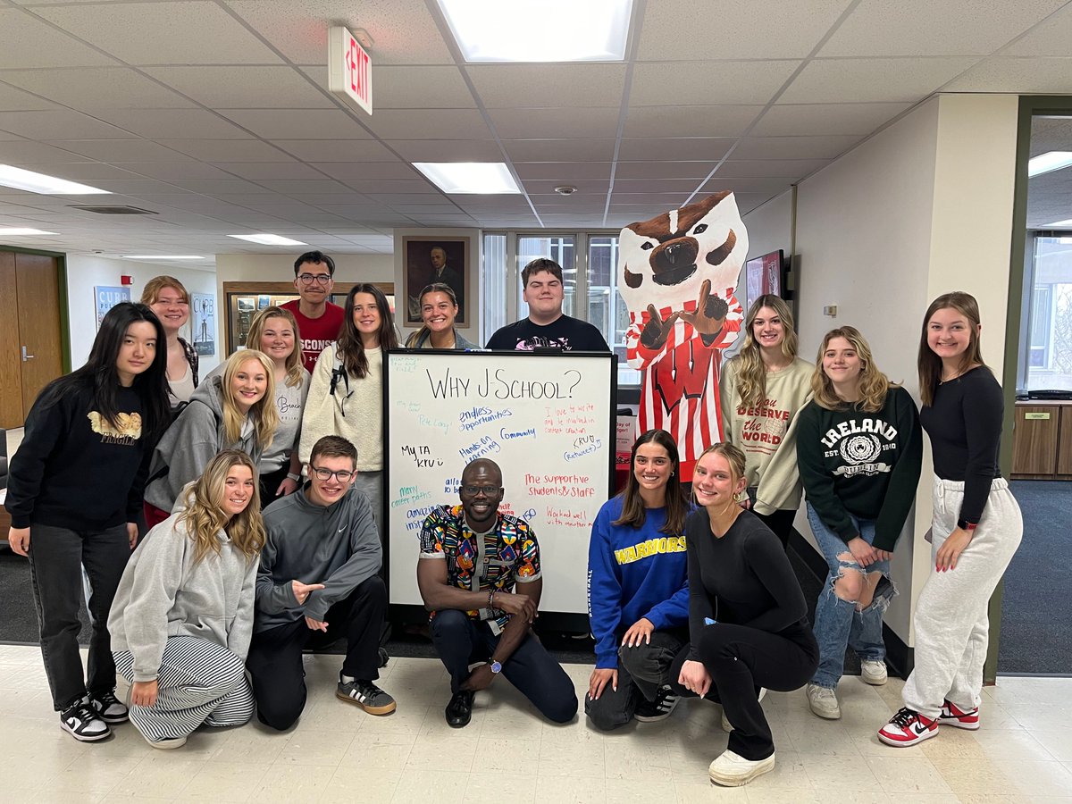 uw_sjmc's tweet photo. We kicked off #DayoftheBadger by celebrating our J-School Badger pride and asking our students "Why J-School?" Unsurprisingly, they had some pretty great answers 🤩 https://t.co/tLT5TozAvj