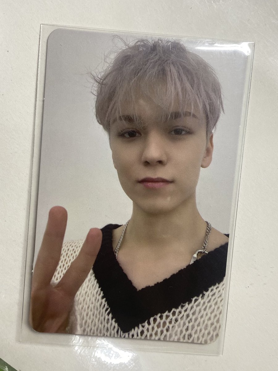 luv49yu's tweet photo. wts lfb ph 

₱250 

- onhand
- x sensi 
- payo / 1 week dop 

t. wts lfb seventeen svt vernon fml pc https://t.co/QgPE0BHLSK