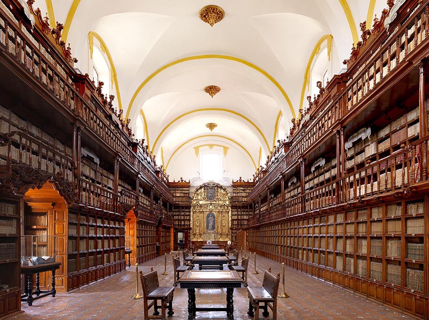 Another of my series of library posts for #SomethingBeautiful
Biblioteca Palafoxiana, Puebla, Mexico
#LoveLibraries #EveryLibraryMatters #Libraries #Library #LibraryTwitter