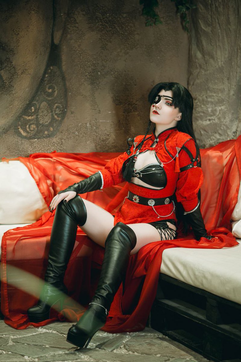 algolcrimson's tweet photo. @dahliadenoire I would like to show you my cosplay inspired by your art✨️ https://t.co/9DCbxDosbx